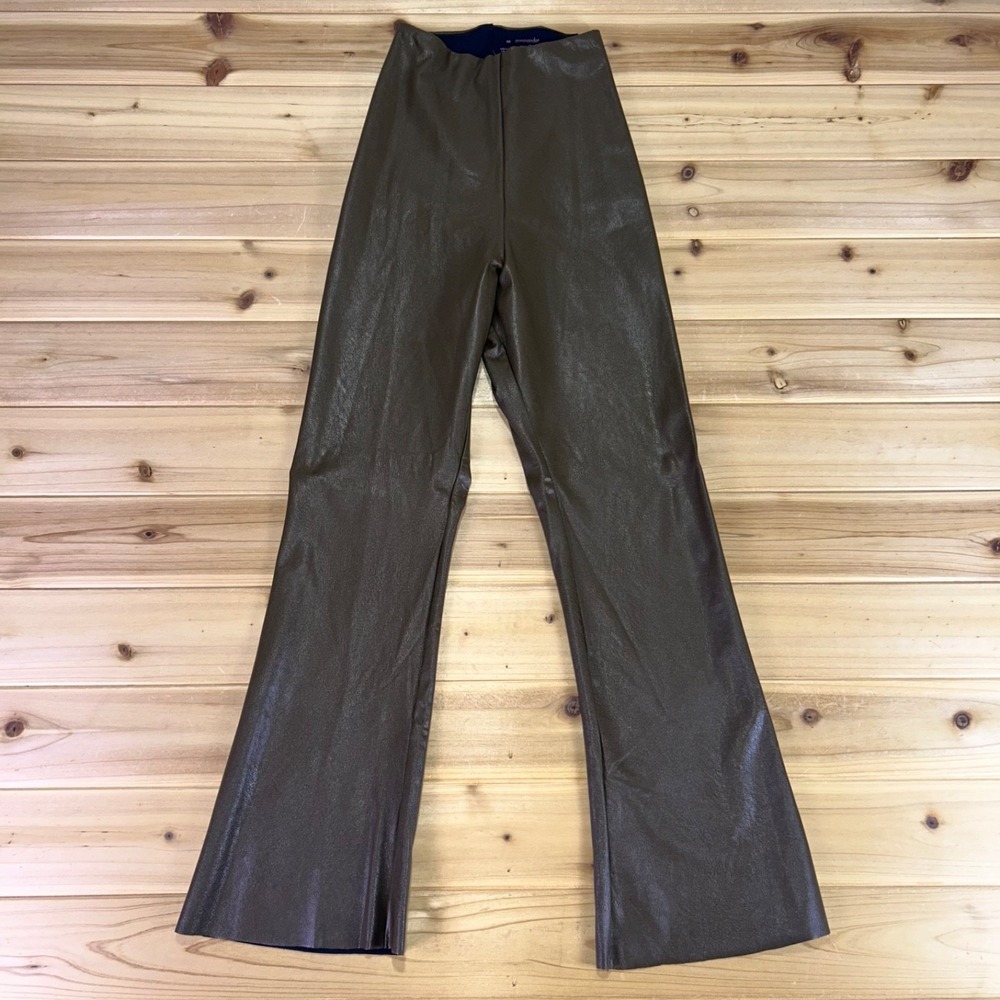 NEW Commando Leggings Womens XS Olive Green Faux Leather Cropped Flare Pants